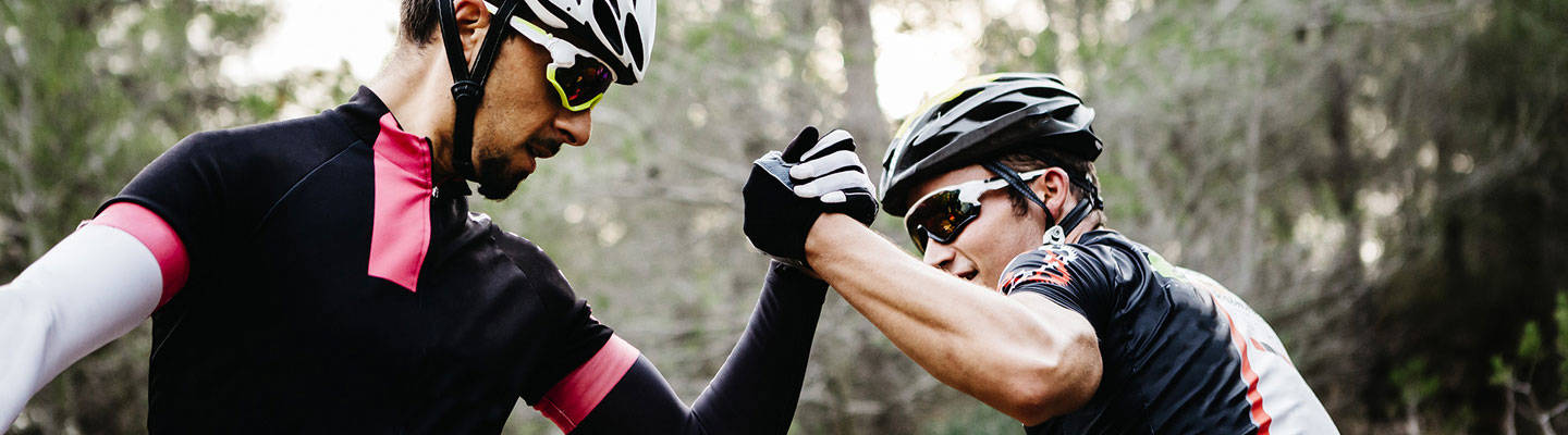 2 men on mountain bike